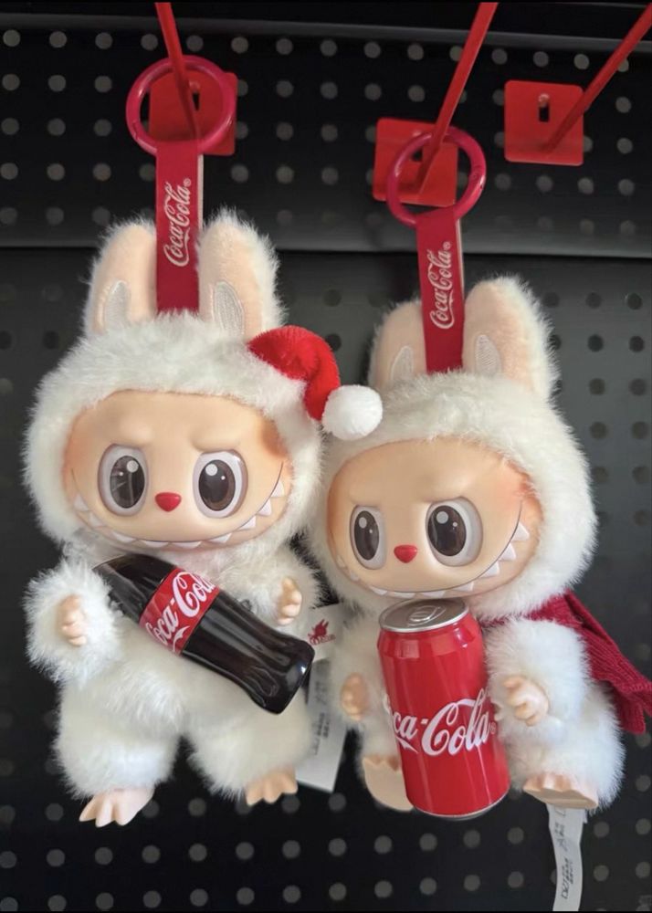 Іграшки Labubu, Лабубу Coca Cola, Кока кола