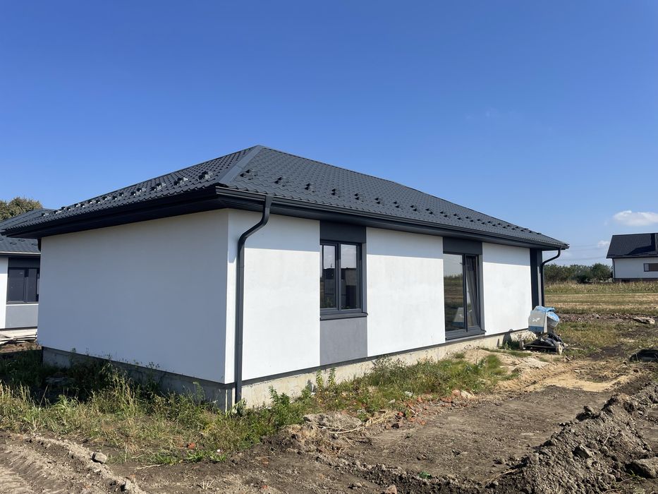 Стильний Будинок з Комунікаціями за Супер Ціною