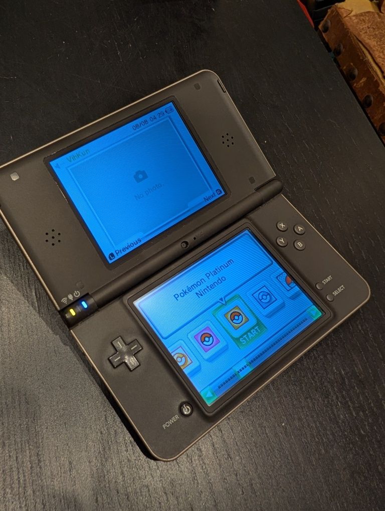DSi XL Desbloqueada + SD com todos os jogos