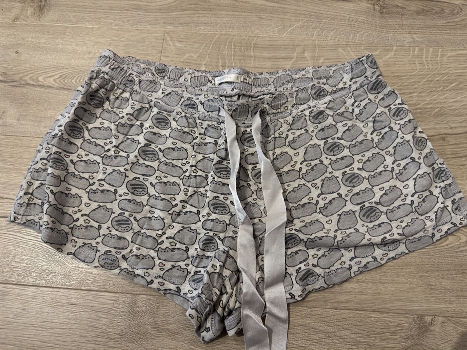 Piżama spodenki do spania pusheen L