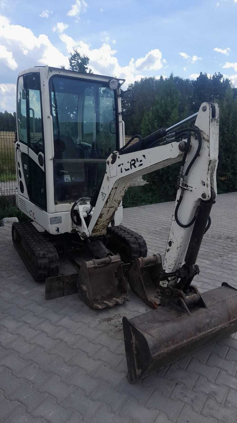 Minikoparka Terex TC16