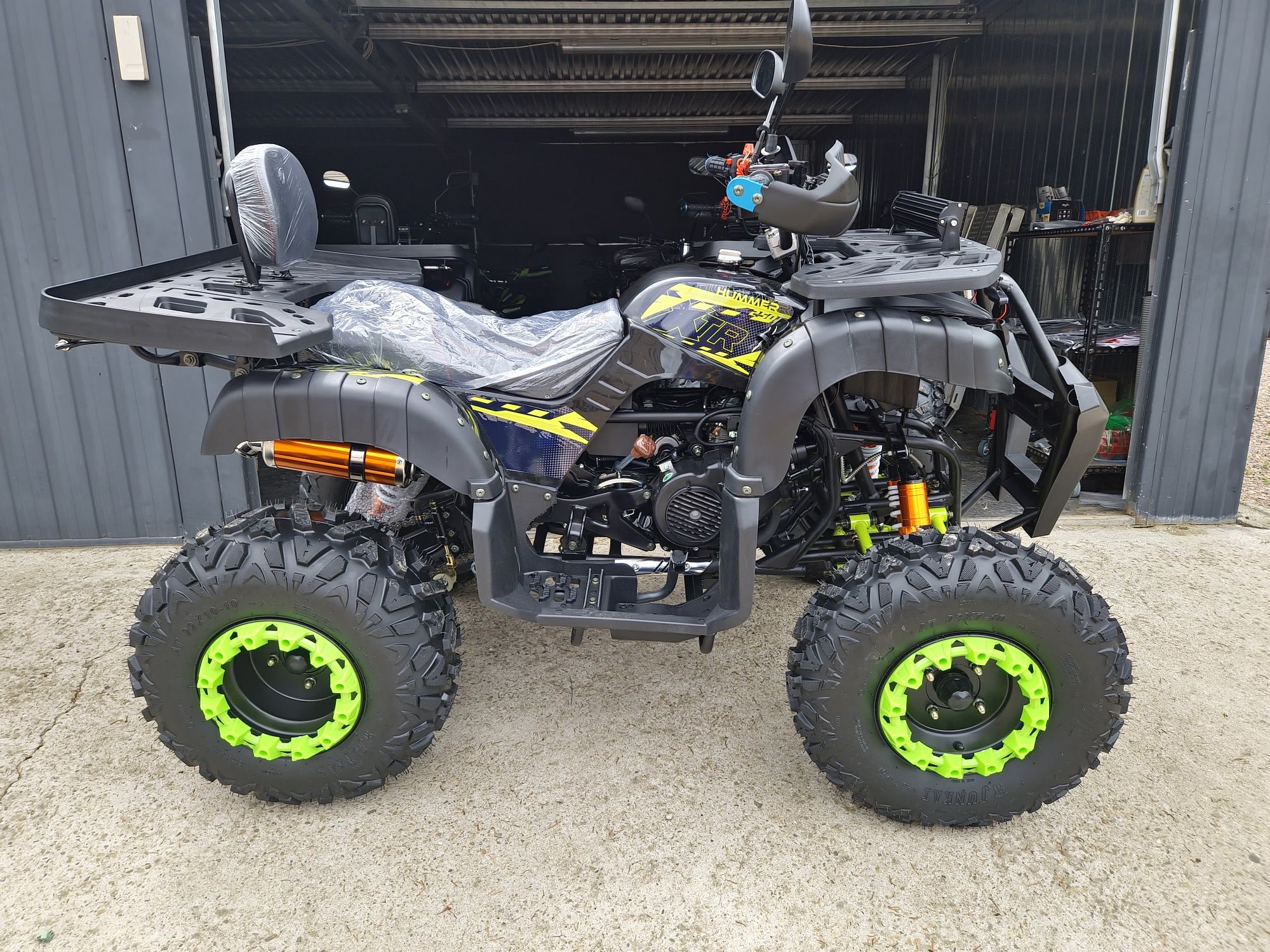 quad 250 XTR hummer automat