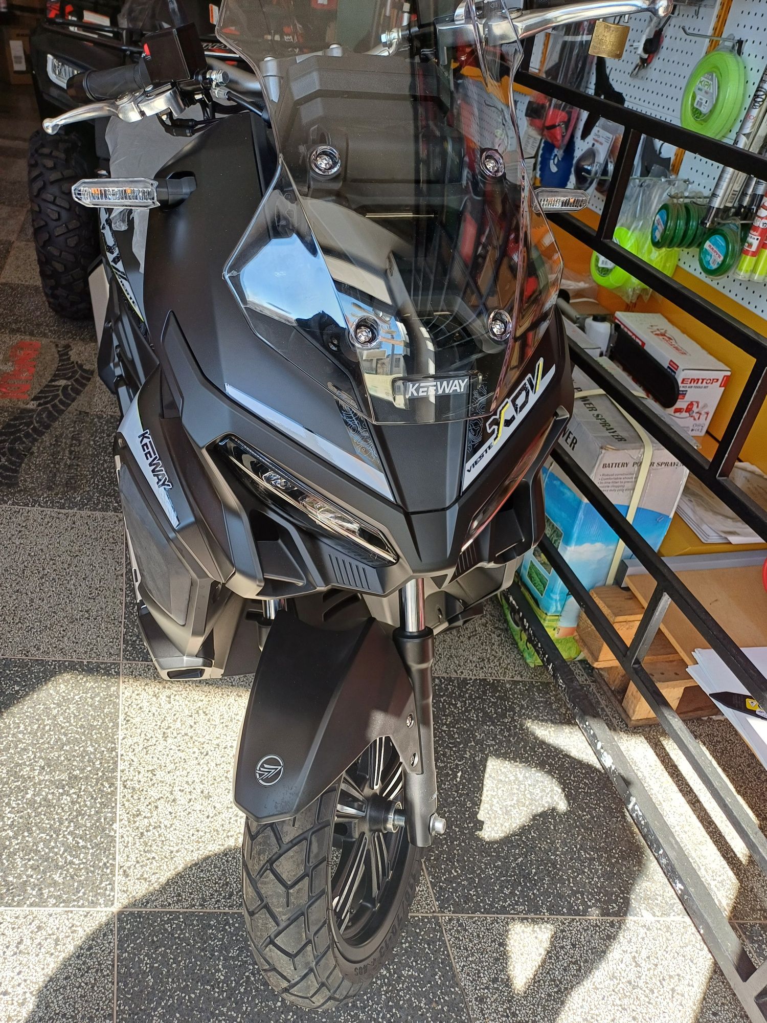 Keeway vieste xdv 125 igual a nova