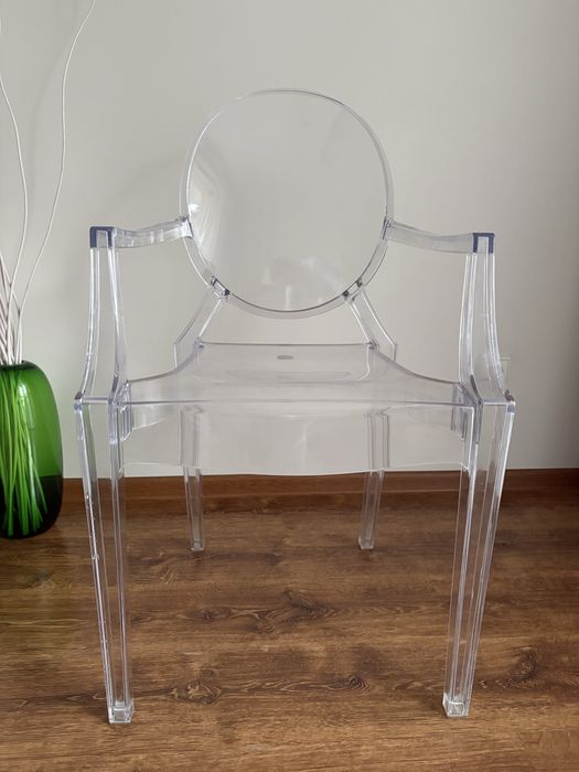 krzesło transparentne