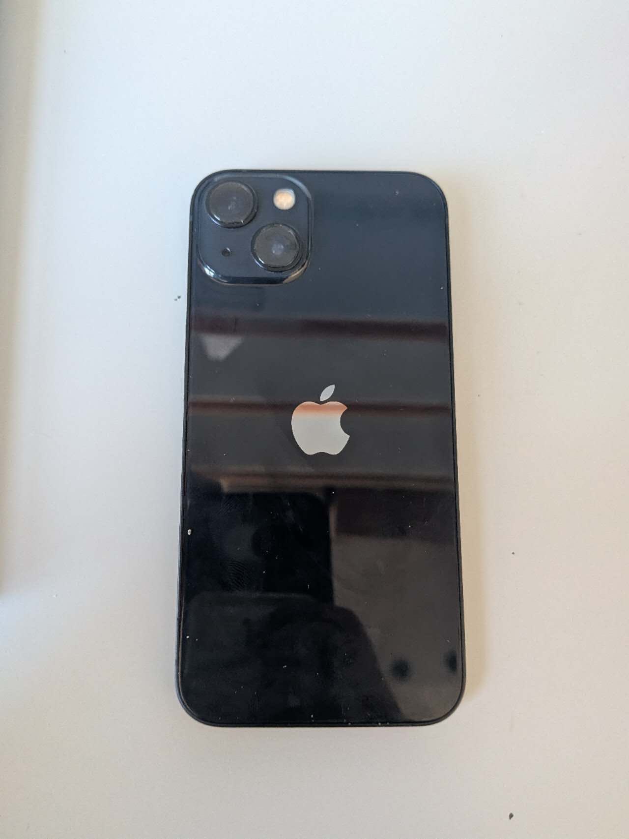 iPhone 13 128GB black with carrier lock