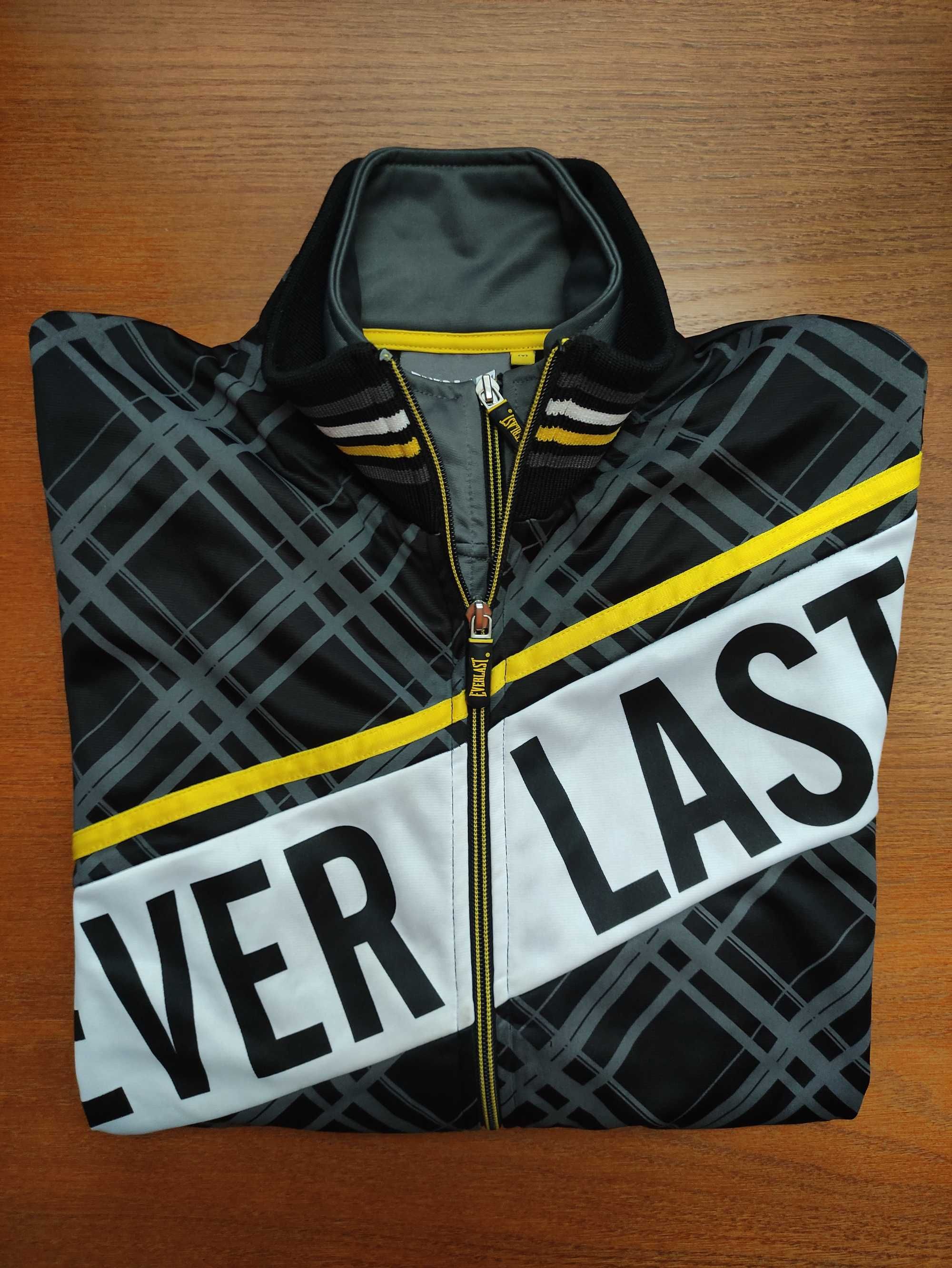 Bluza EVERLAST - rozmiar M