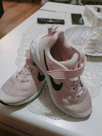 Buty Nike różowe na rzep 32 rozmiar jak nowe