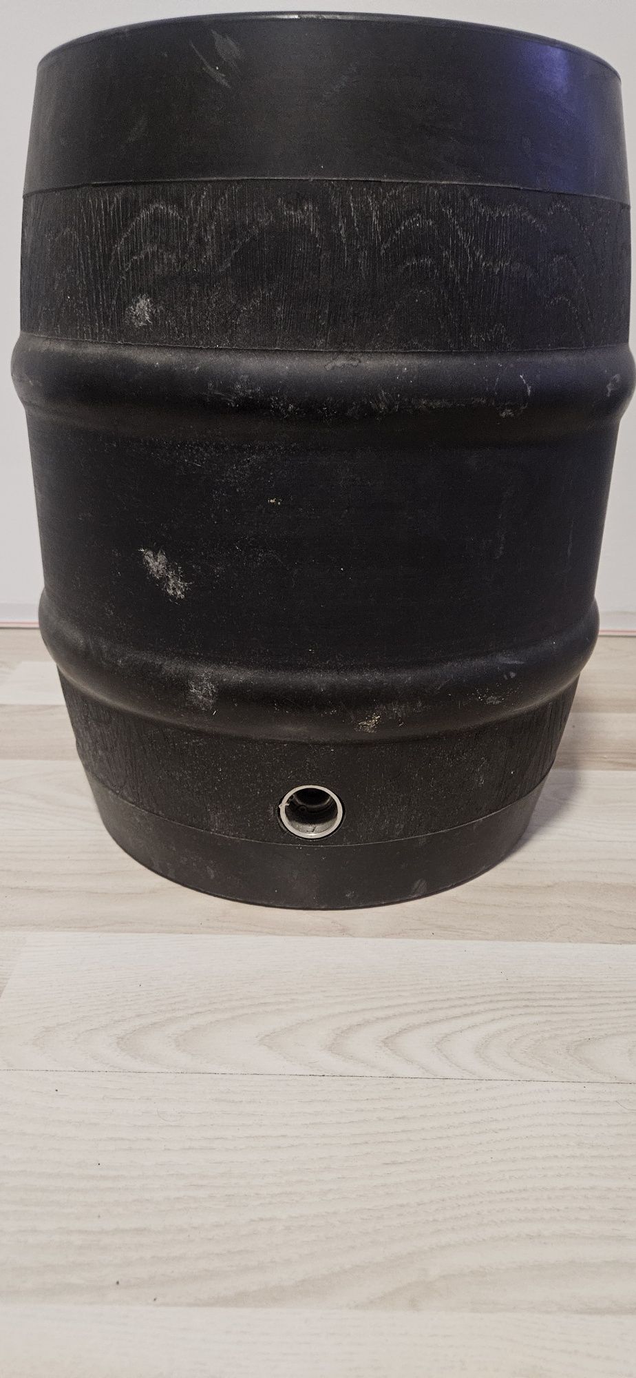 Beczka keg po piwie