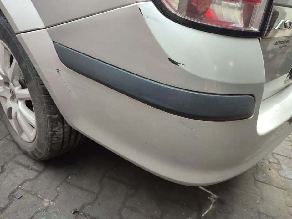 zderzak tylny tył opel astra h iii kombi z157