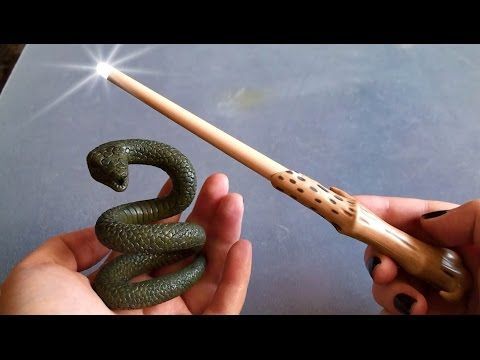 Harry Potter varinha Voldemort COM LUZ e cobra + autocolantes - NOVO