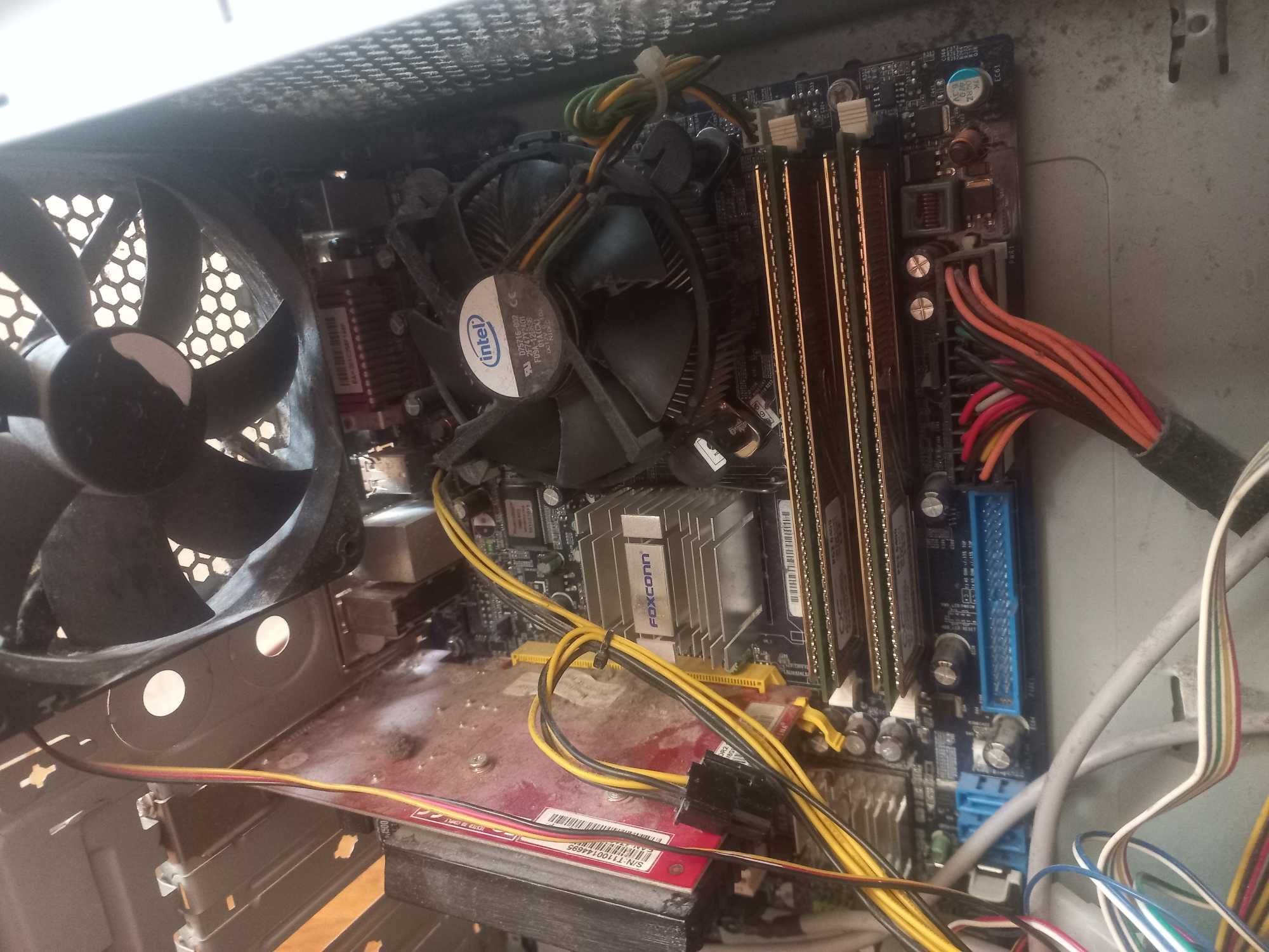 Ігровий корпус Aerocool з підсвіткою. Пк в зборі. Крім жорсткого диску