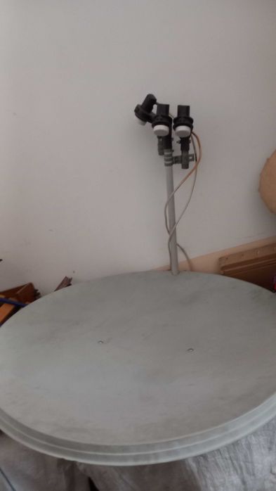 Супутникова антена