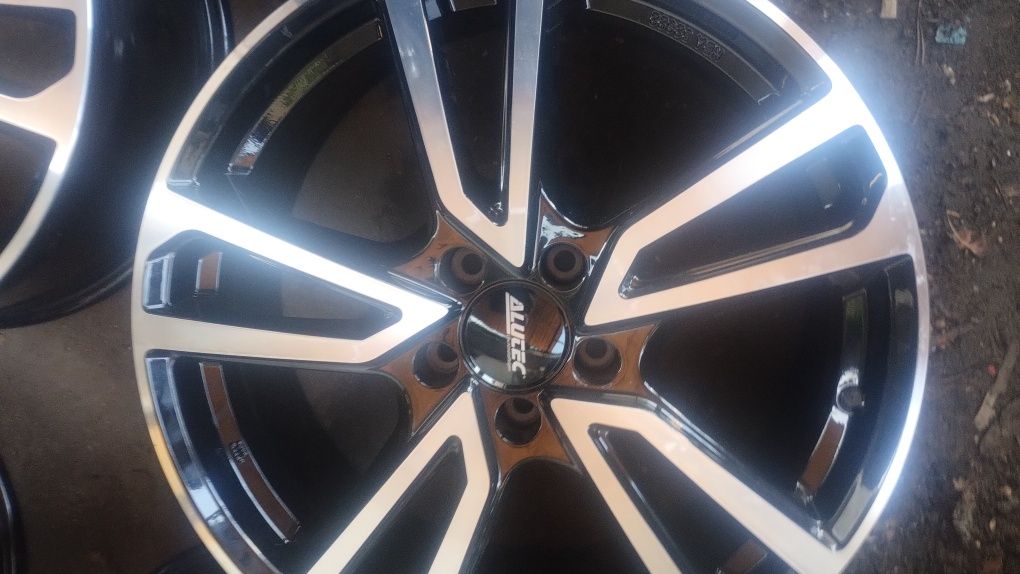 5x112 19 cali 8 j et 43 felgi aluminiowe alutec
