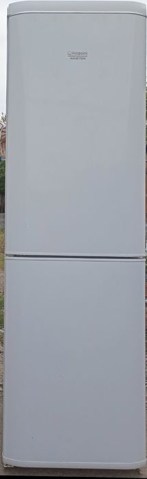 Ariston двухкамерный холодильник