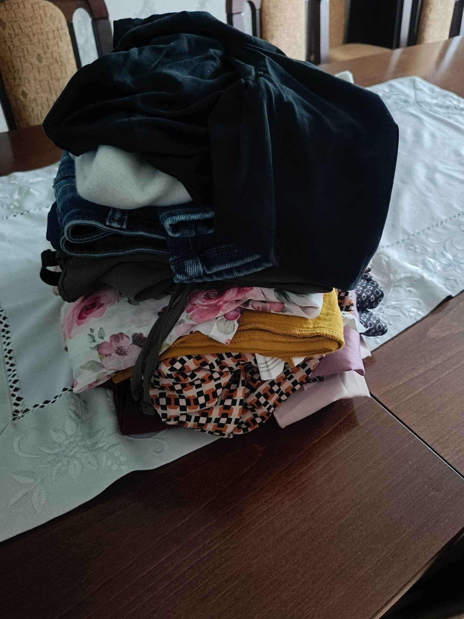 Paka ubrań damskich
