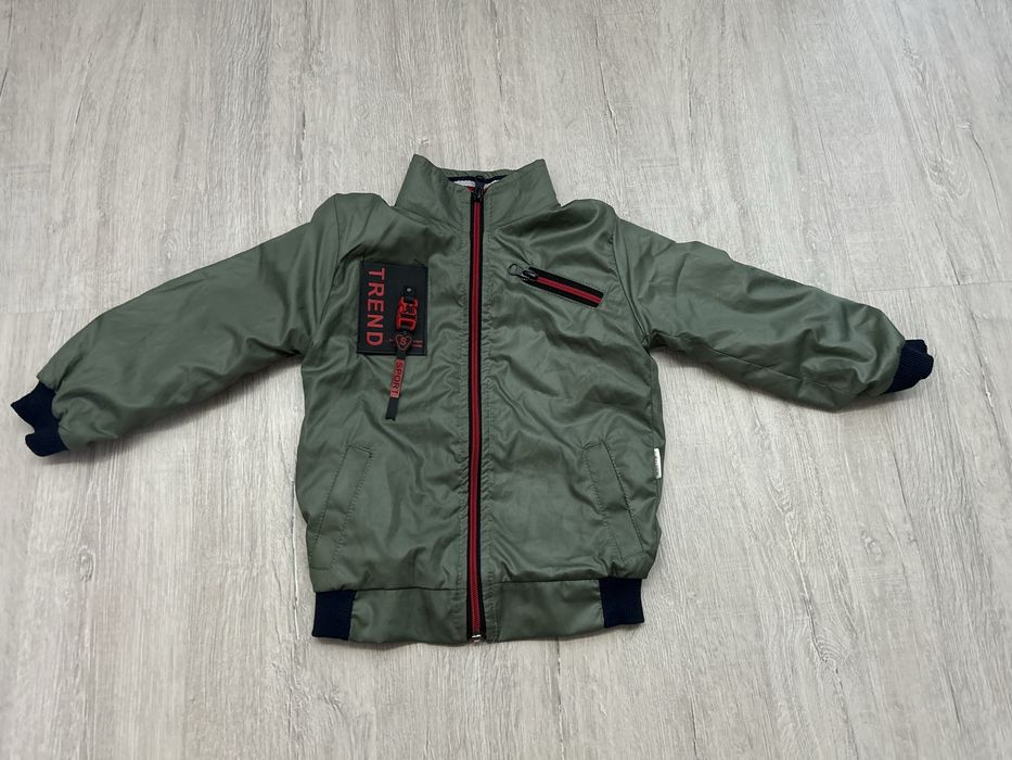 Вітрівка(легка куртка).