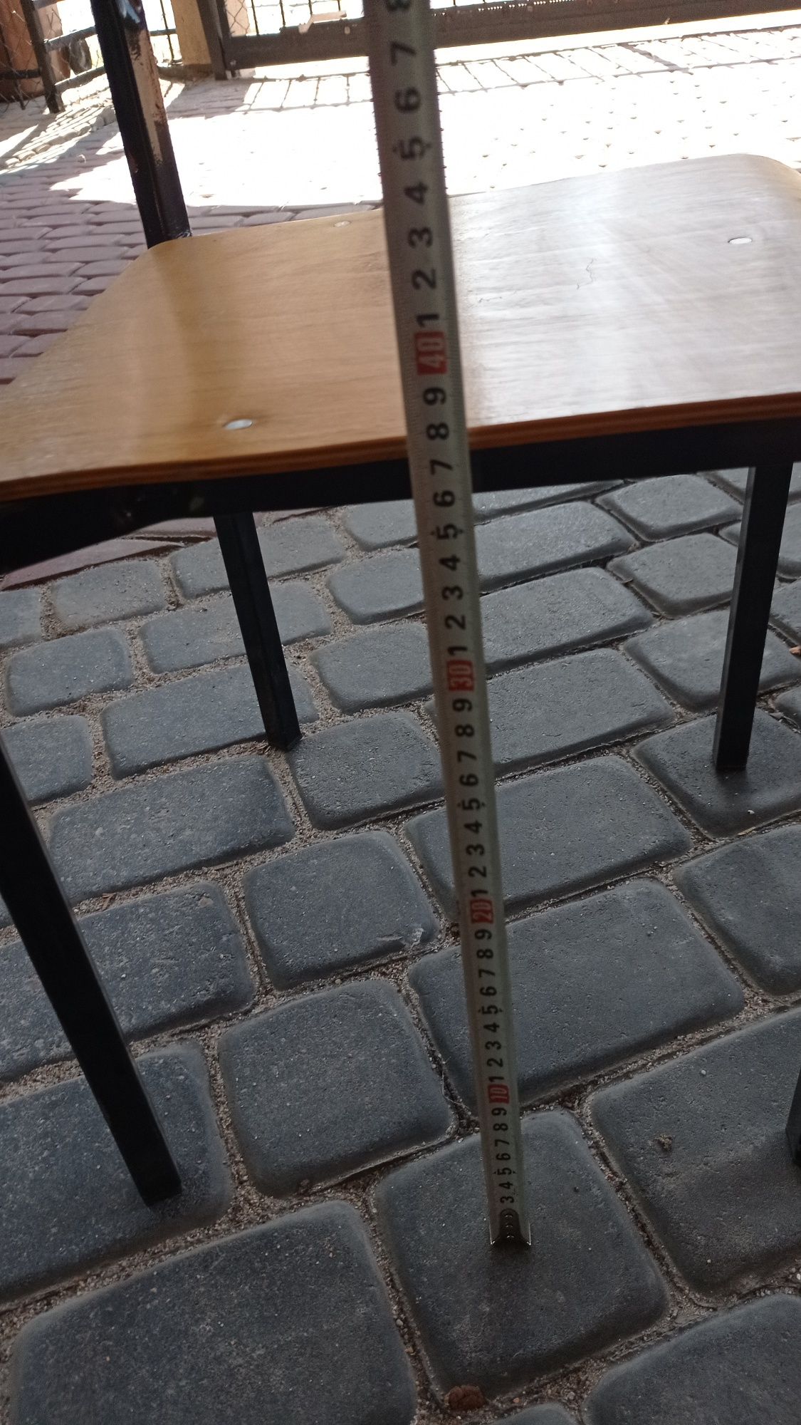 Krzesełka że sklejki