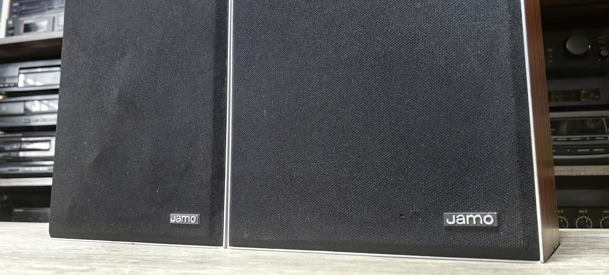 3-х полосна акустика Jamo 80/4Ω
