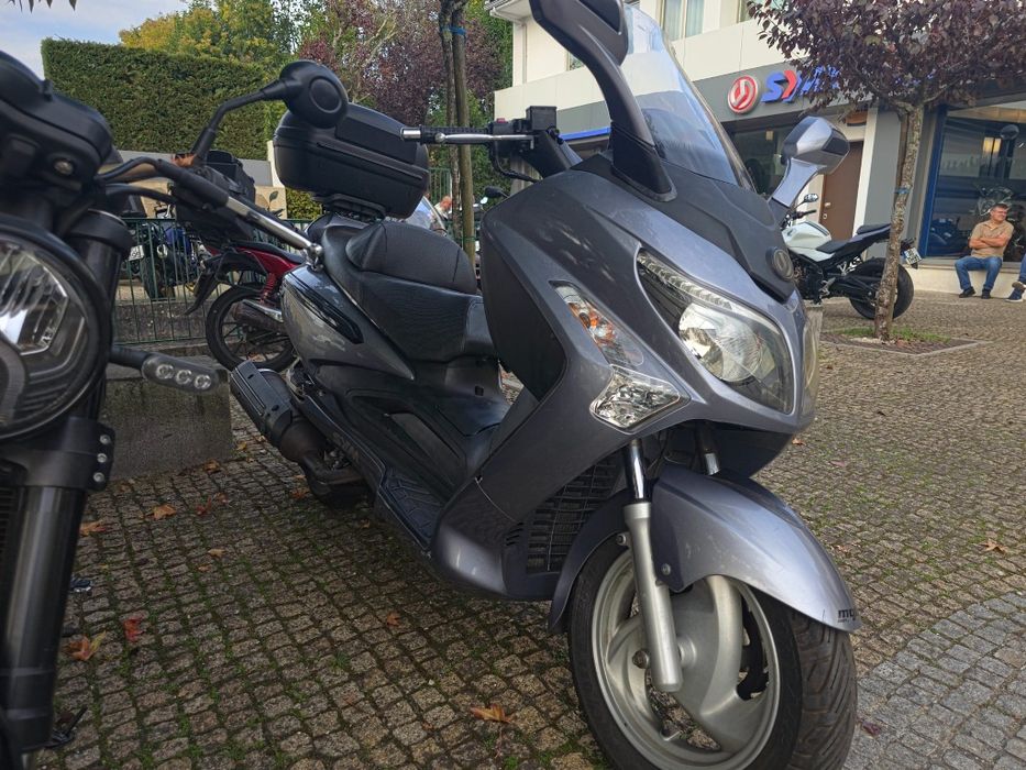 Moto Sym Gts 300cc impecável