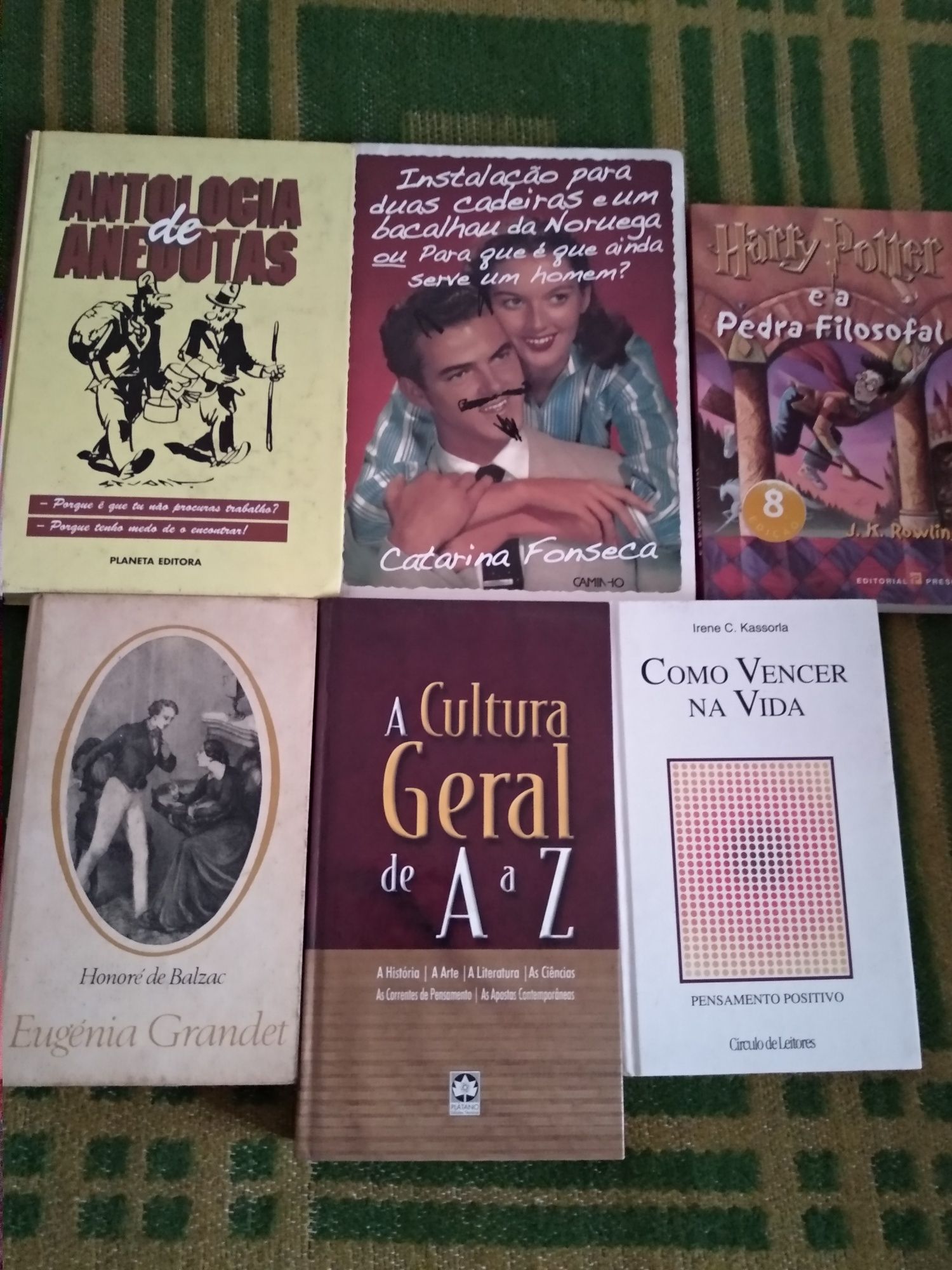 Livros com vários temas