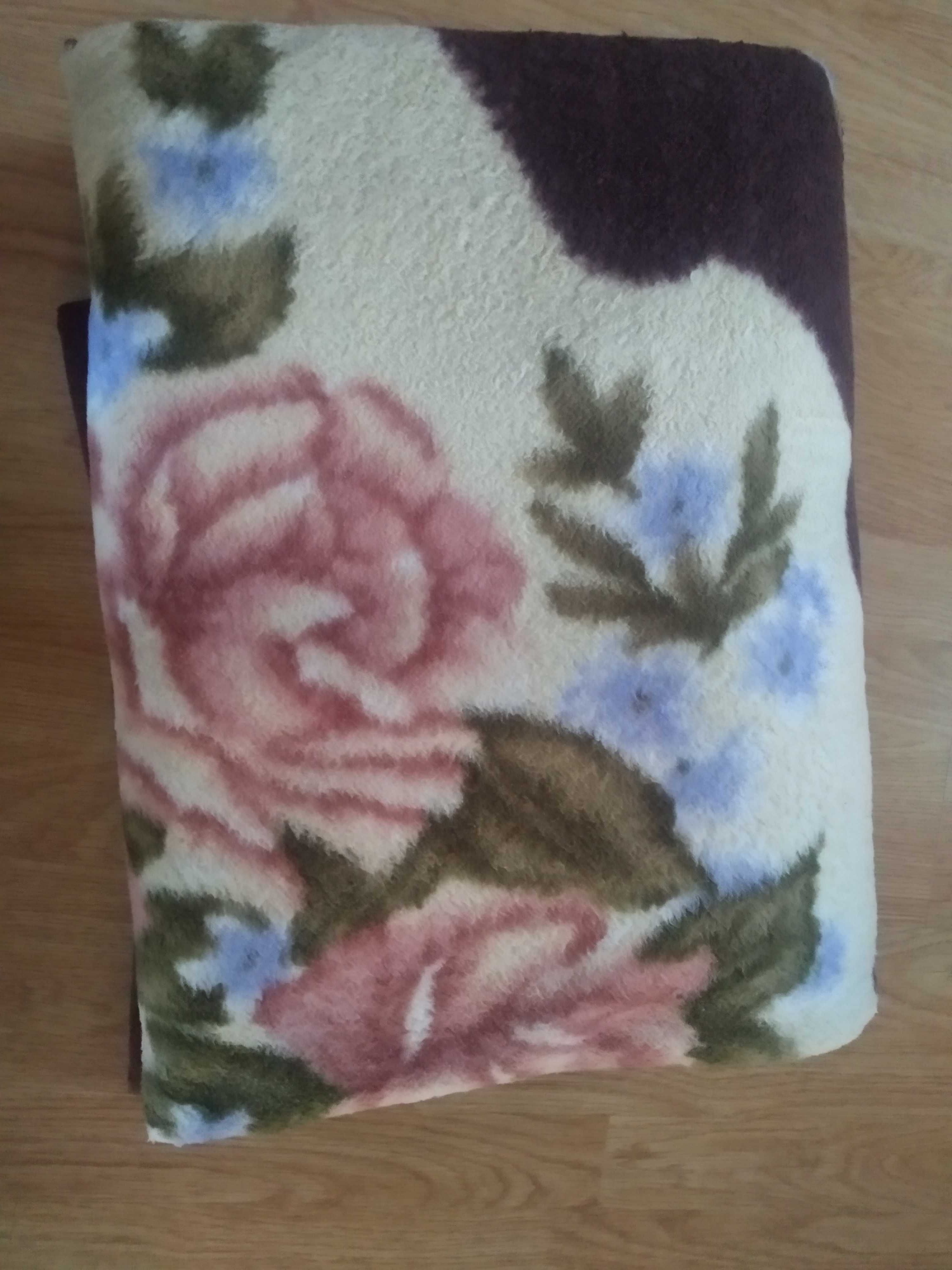 gruby koc akrylowy /wzór ornamentowy *160 x 200