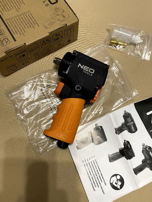 Польща  Ударний Гайковерт пневматичний NEO Tools 14-006