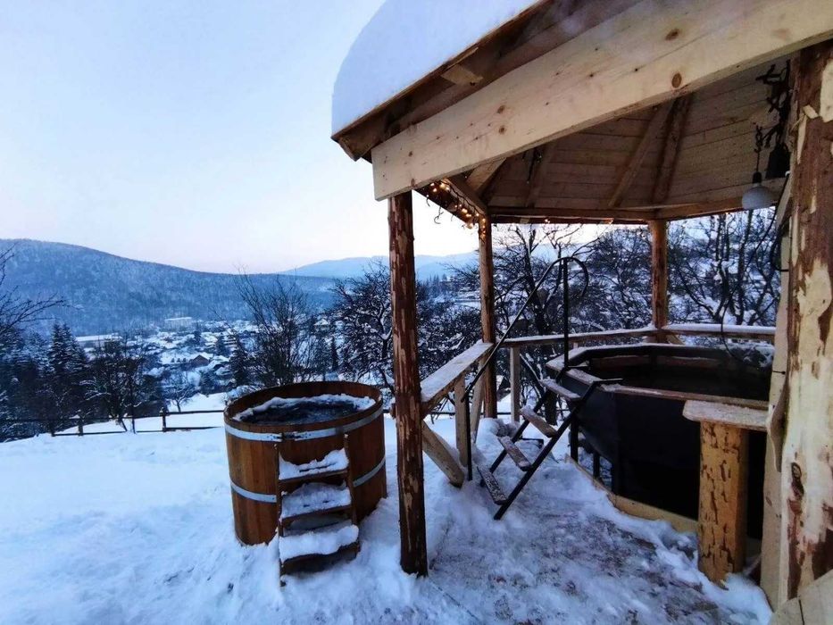 Котедж на 2-4 людей, Поруч чан. Вид на гори