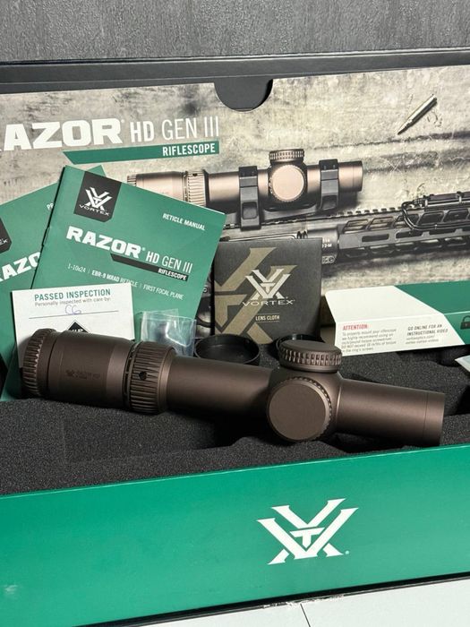 Vortex Razor HD Gen III 1-10x24 FFP 34 mm AO с сеткой EBR-9 MRAD