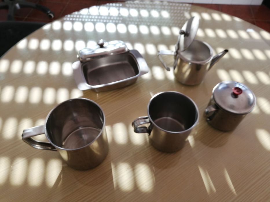 conjunto de peças em inox