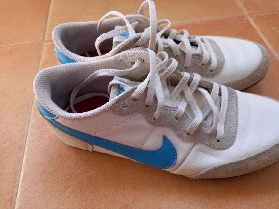 Ténis Nike modelo vintage