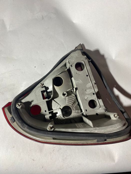 Farolim trás direito Mercedes W202