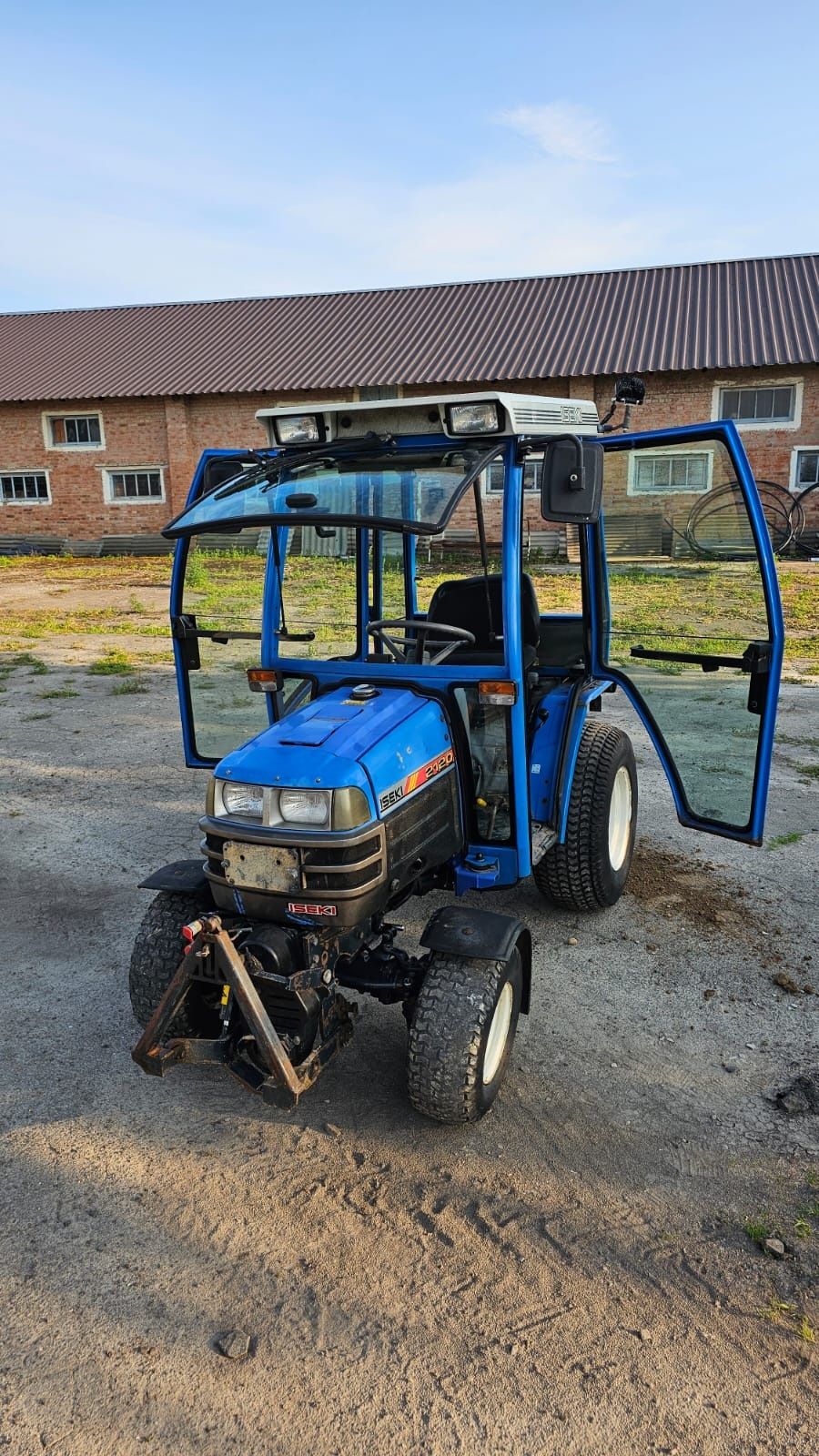 Трактор Iseki 2120