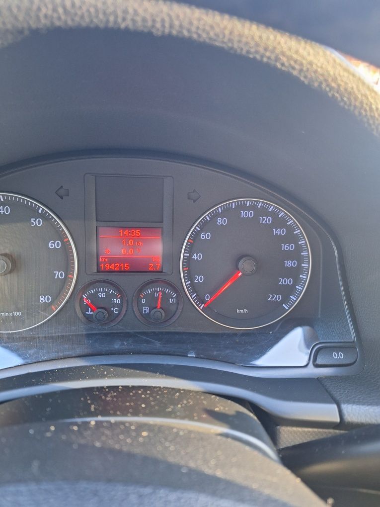 Volkswagen Golf V