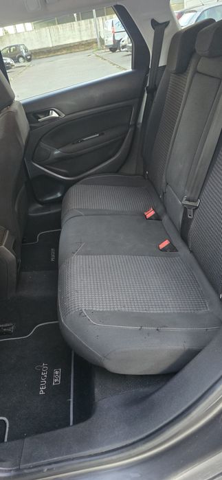 Peugeot 308 1.6 HDI Allure ano 2017 a diesel