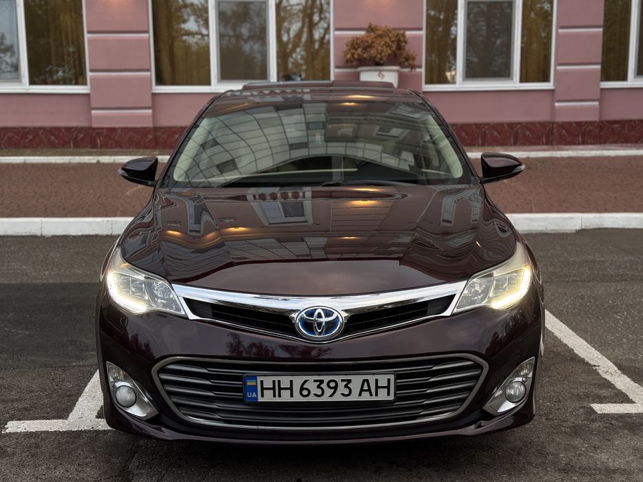 Toyota Avalon Hybrid 2013