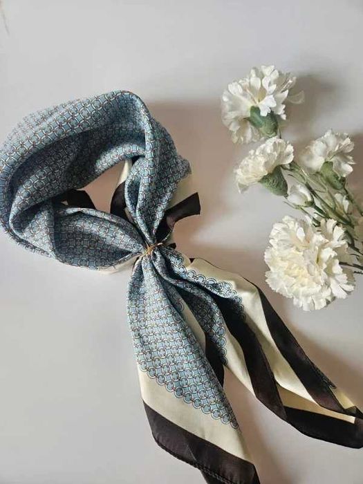 Apaszka Old Money braz blekit elegancka vintage nowa 66 cm x 67 cm