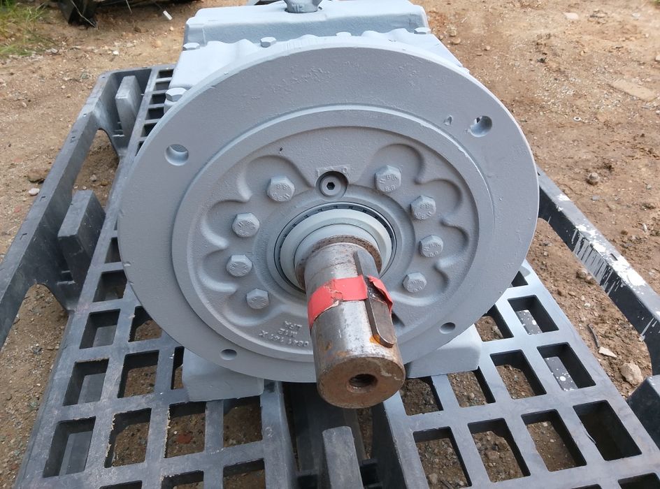 Motoreduktor Przekładnia SEW EURODRIVE 1.5 kW 13 obrotów