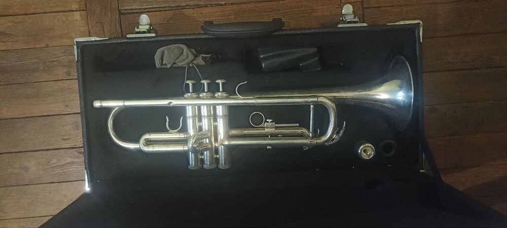 Trampet YAMAXA 8335GS