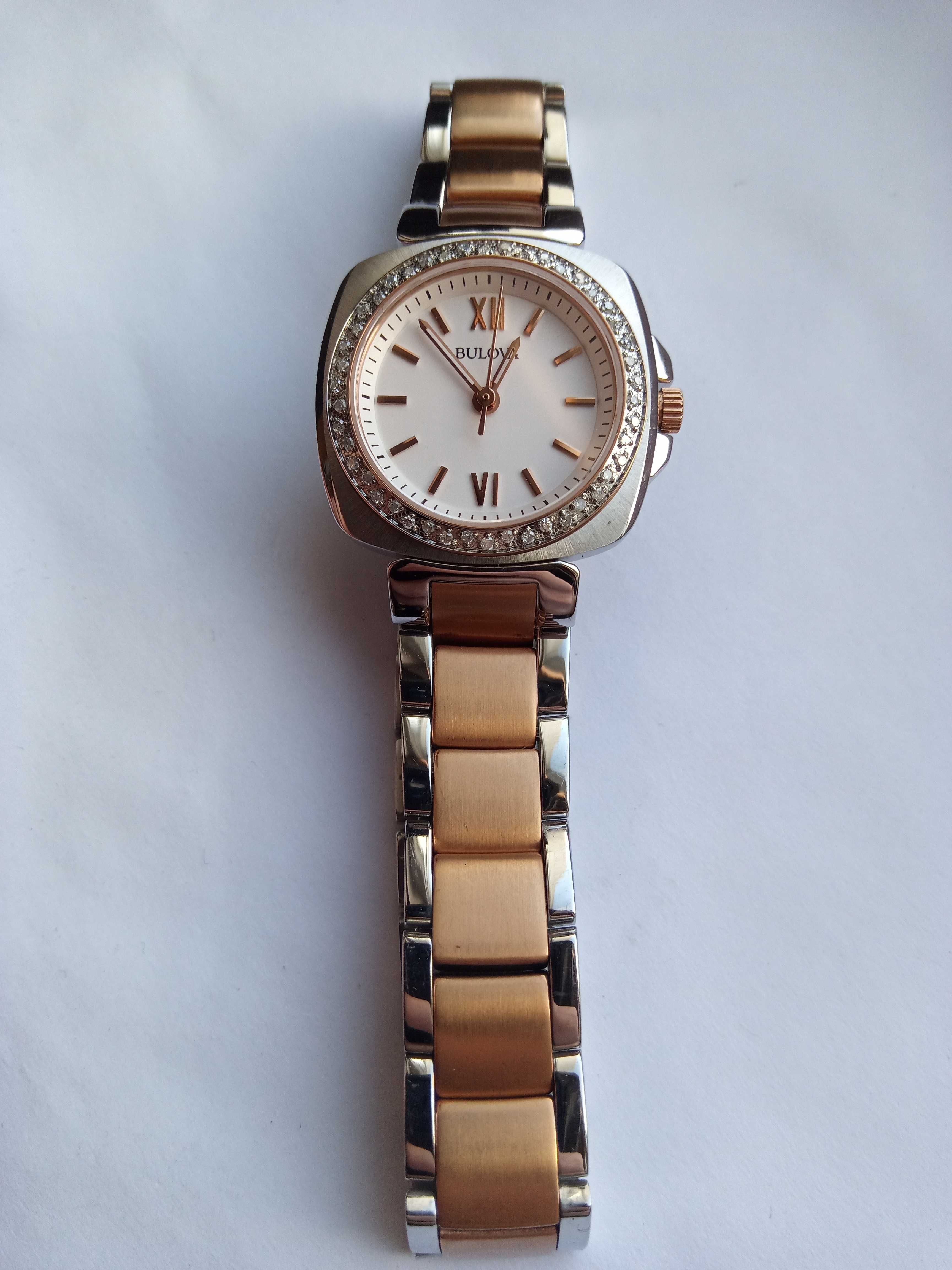 Женские часы Bulova с 46 бриллиантами. Прекрасный подарок девушке