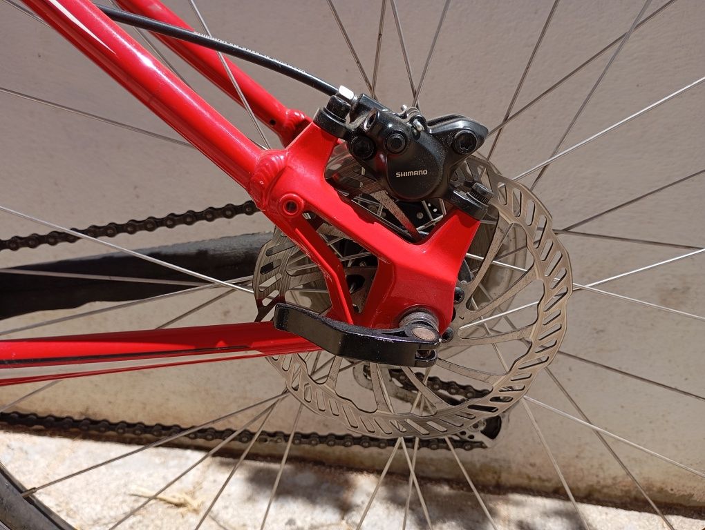 Bicicleta MTB - GT Karakoram 3.0 travões óleo