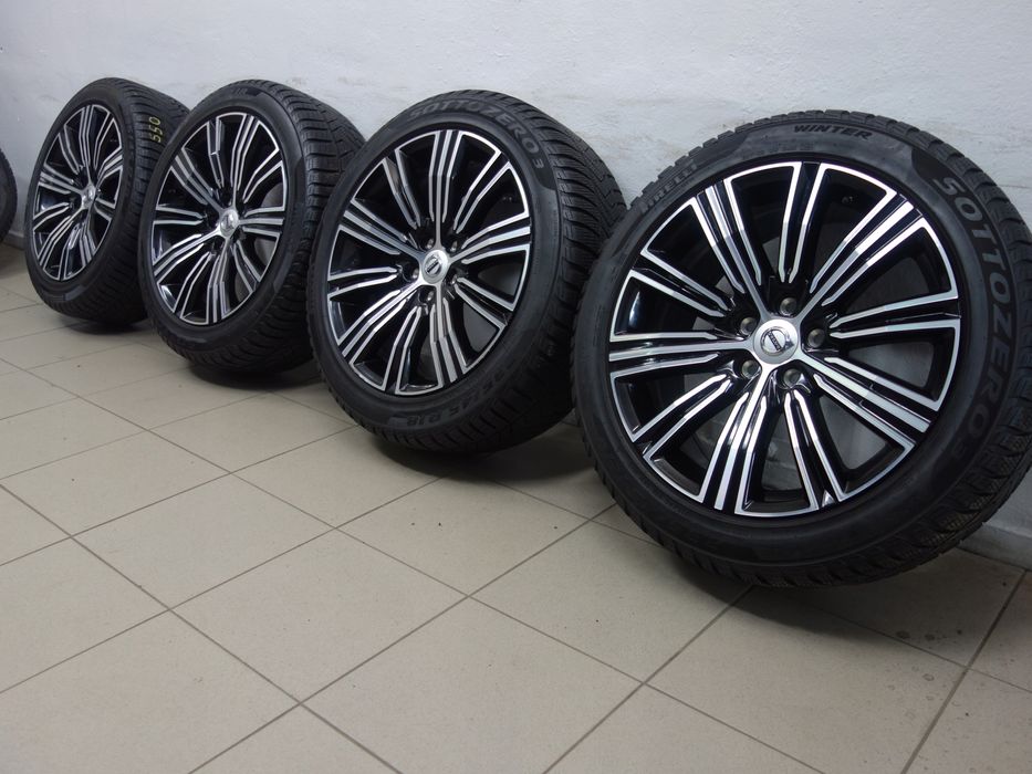 235/45R18 Koła zimowe Volvo OE S60 V60 V90 S90 Pirelli 4x8m ExtraStan