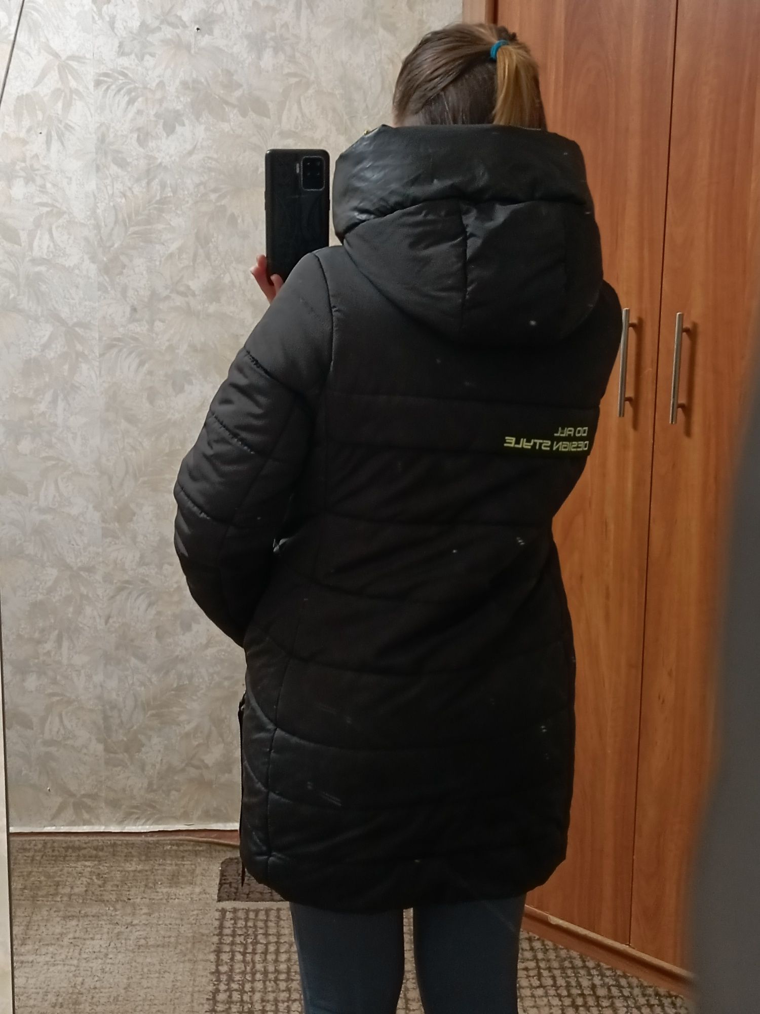 Куртка , пуховик