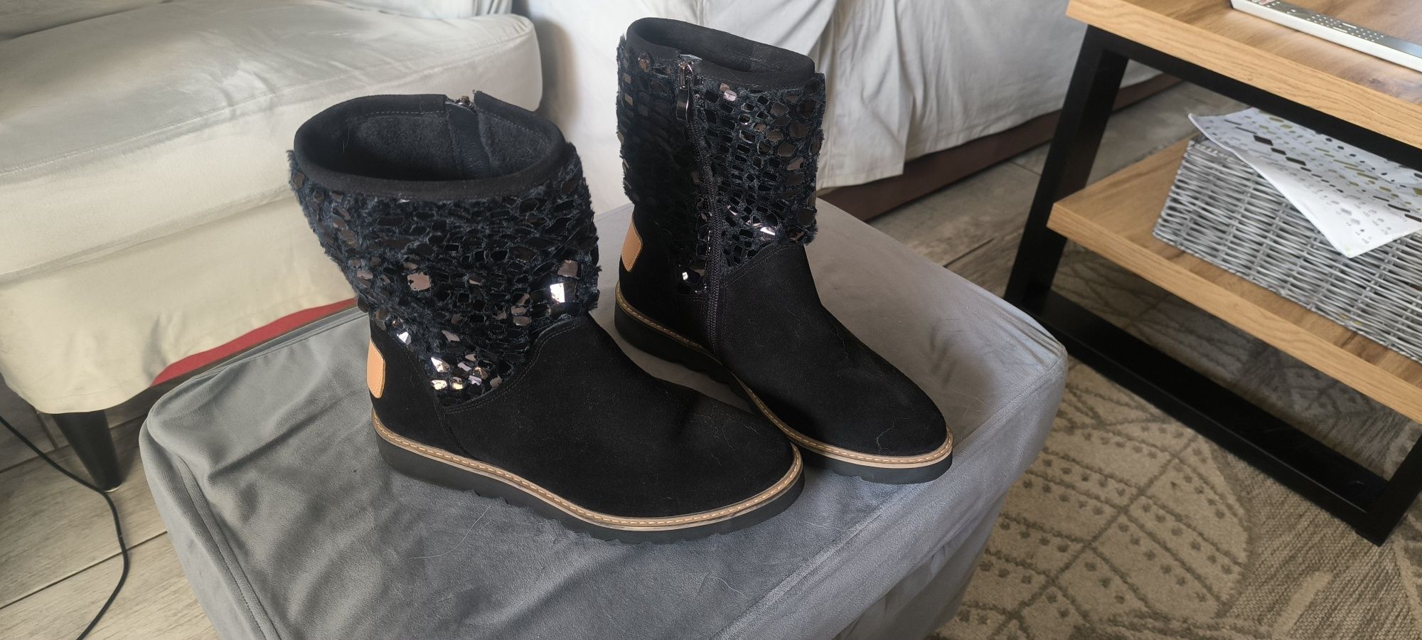 Botki nowe, nubuk