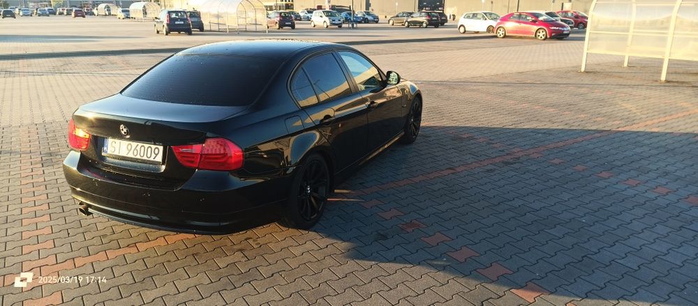 BMW E90 320i 2010rok