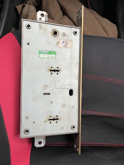 Врізний замок MOTTURA