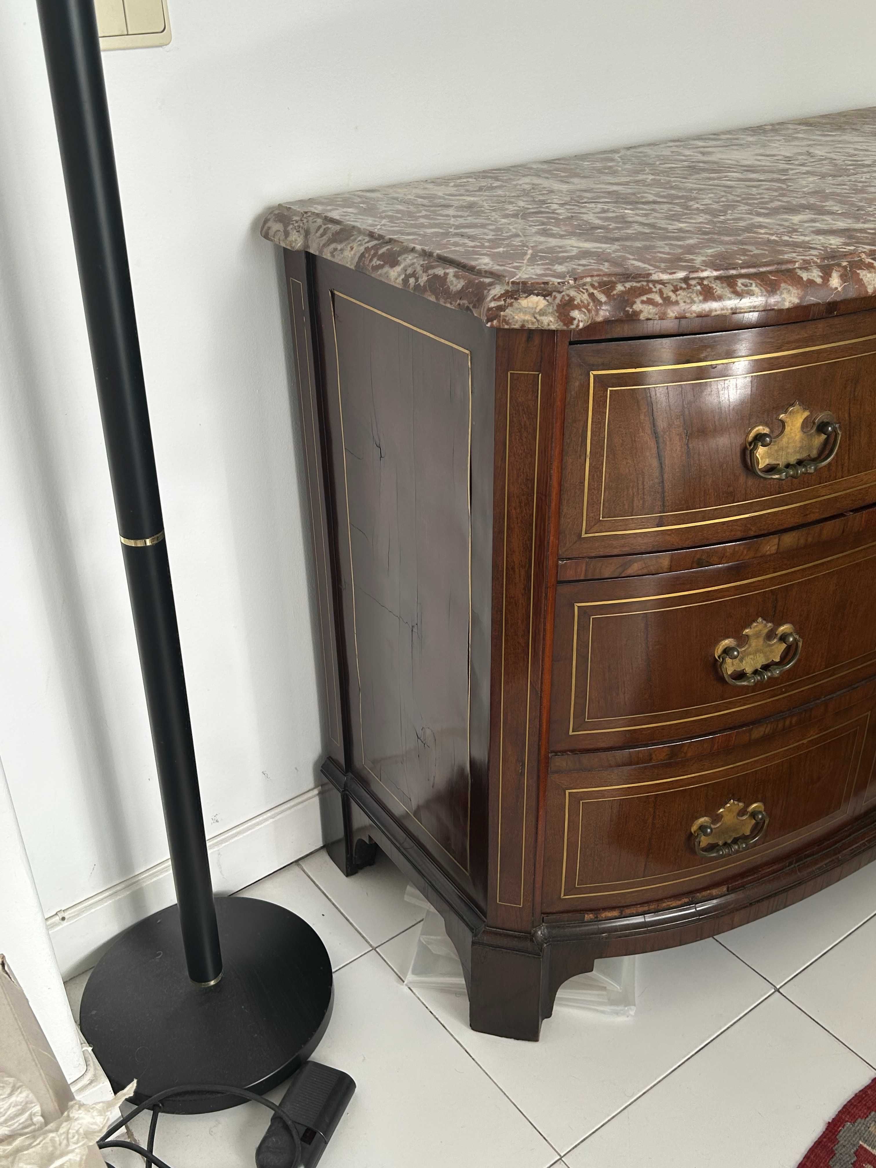 Cómoda com pedra mármore