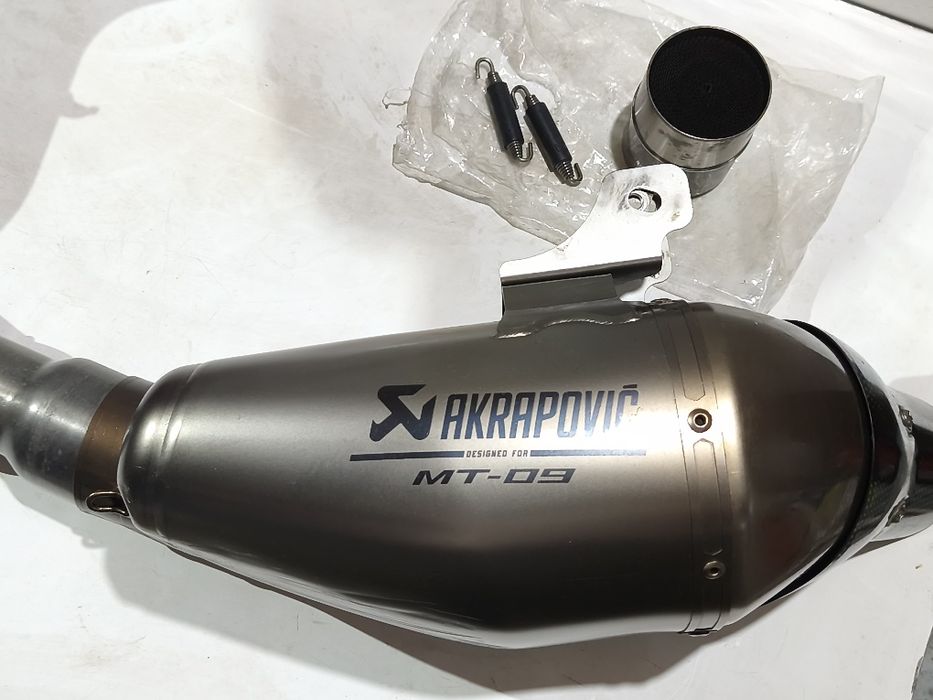 Ackrapovic Yamaha MT 09 / TRACER  900 ( LER ANÚNCIO )