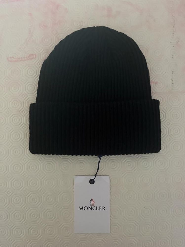 Gorro Moncler Preto