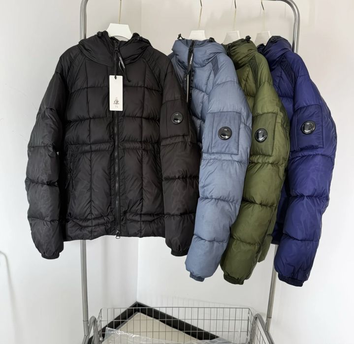 Пуховик c.p company хакі