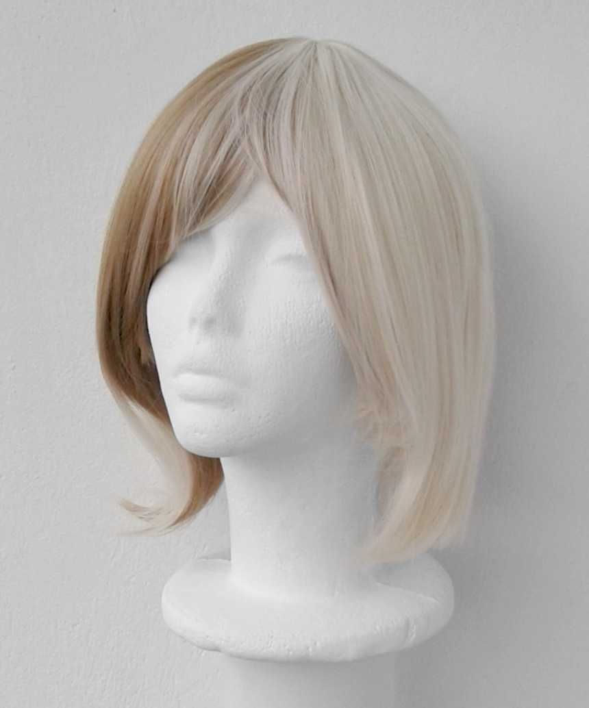 Krótka blond peruka bob z grzywką brązowym pasemkiem cosplay wig